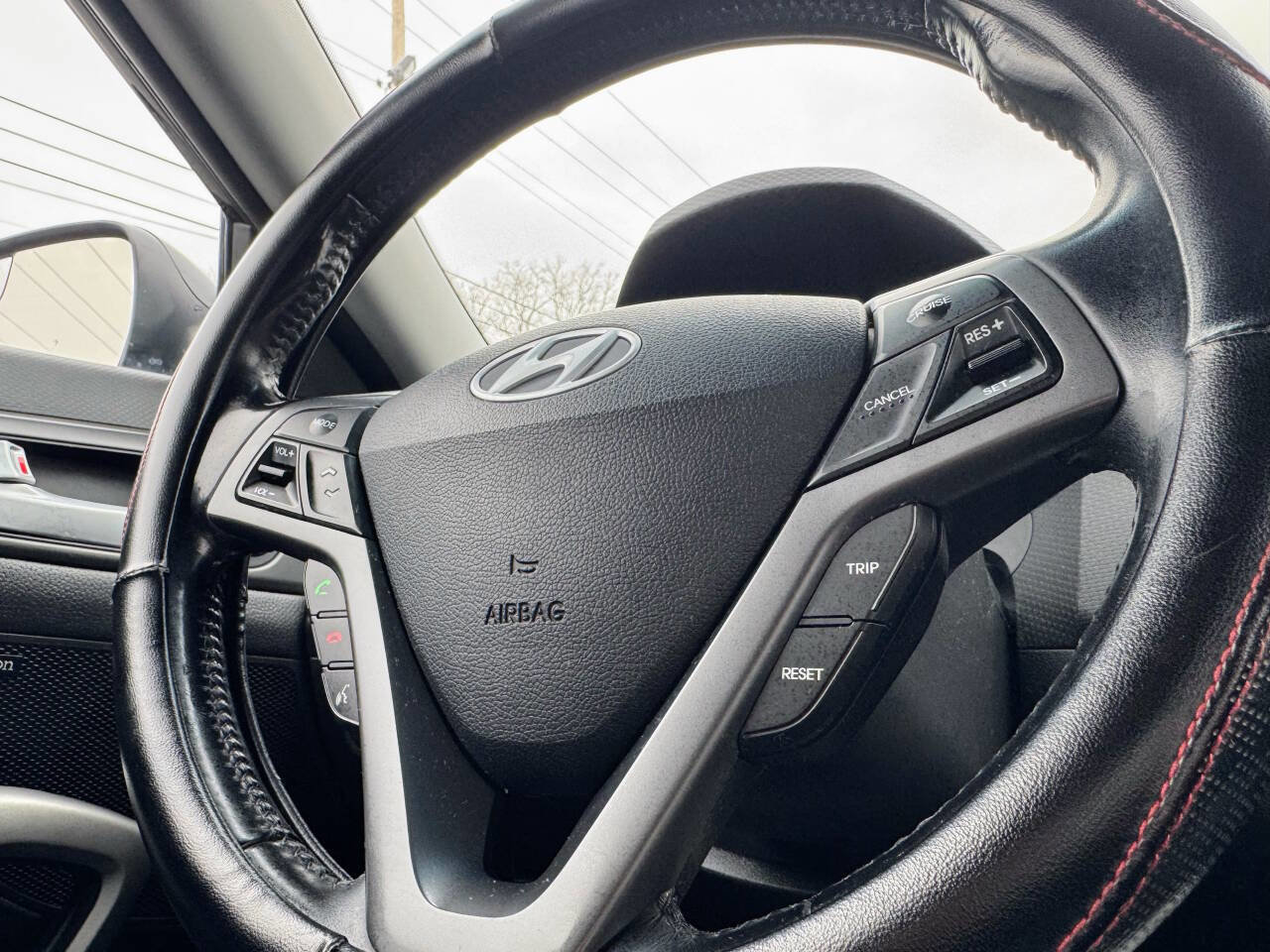 Used 2014 Hyundai Veloster Turbo image 11