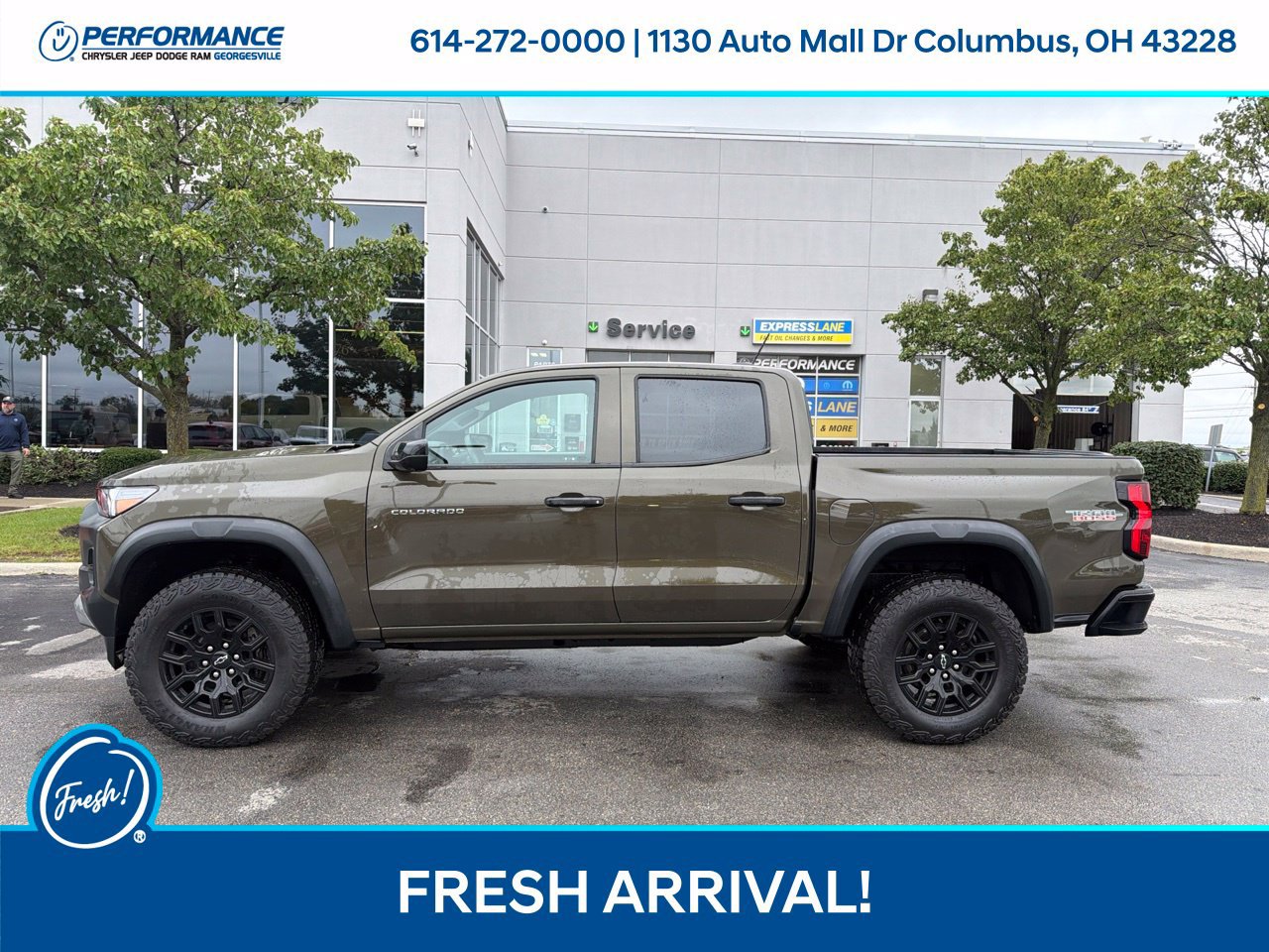 Used 2024 Chevrolet Colorado Trail Boss w/ Technology Package AWD/4WD image 6