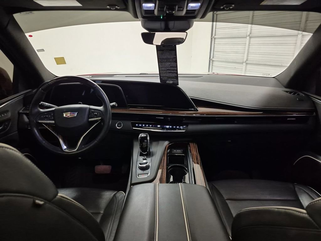 Used 2023 Cadillac Escalade Premium Luxury RWD image 21