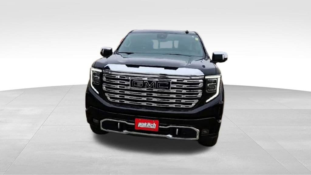 Certified 2025 GMC Sierra 1500 Denali w/ Denali Reserve Package AWD/4WD image 6