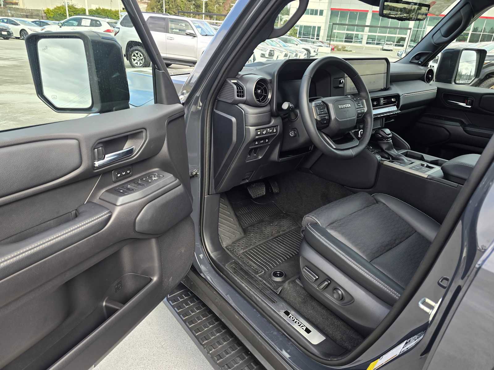 Used 2025 Toyota Land Cruiser image 19