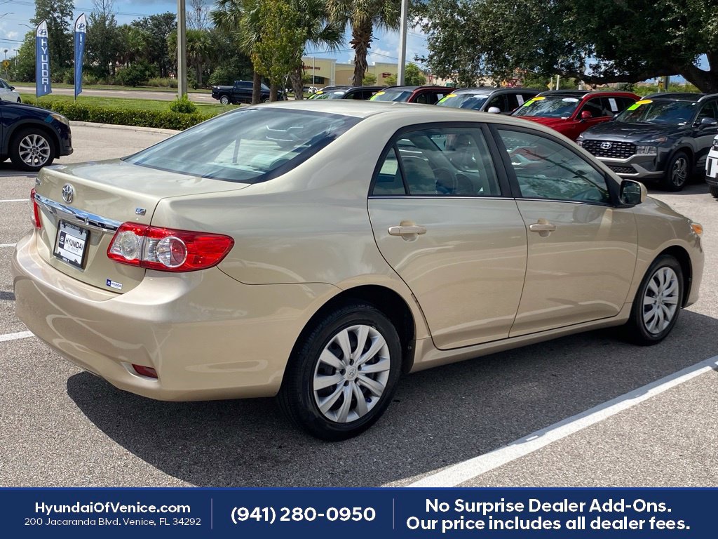 Used 2013 Toyota Corolla LE FWD image 9