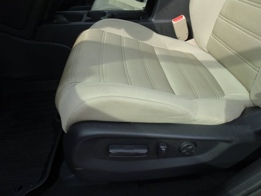 Used 2017 Honda CR-V EX image 9