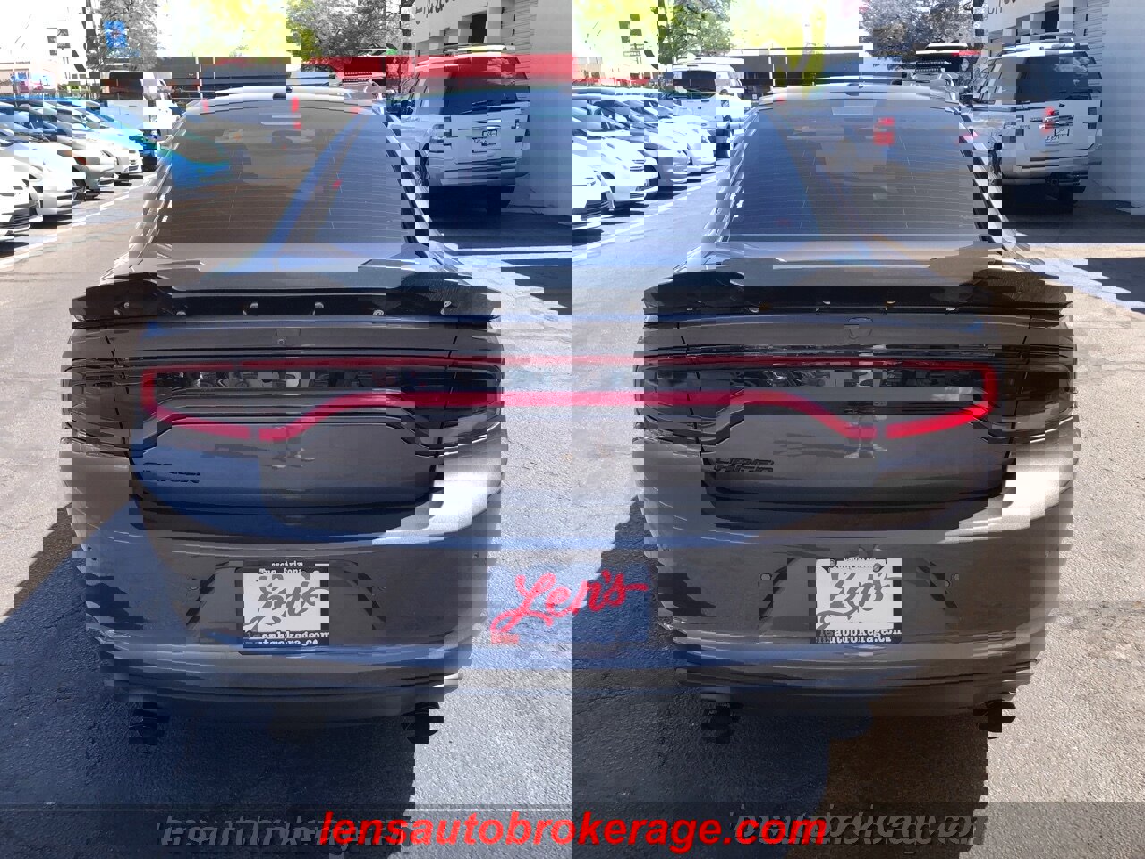 Used 2020 Dodge Charger SXT w/ Blacktop Package image 7