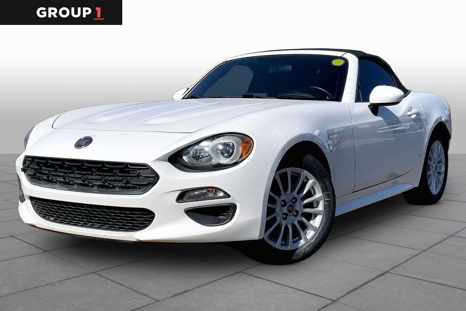 Used 2018 FIAT 124 Spider Classica w/ Technology Group