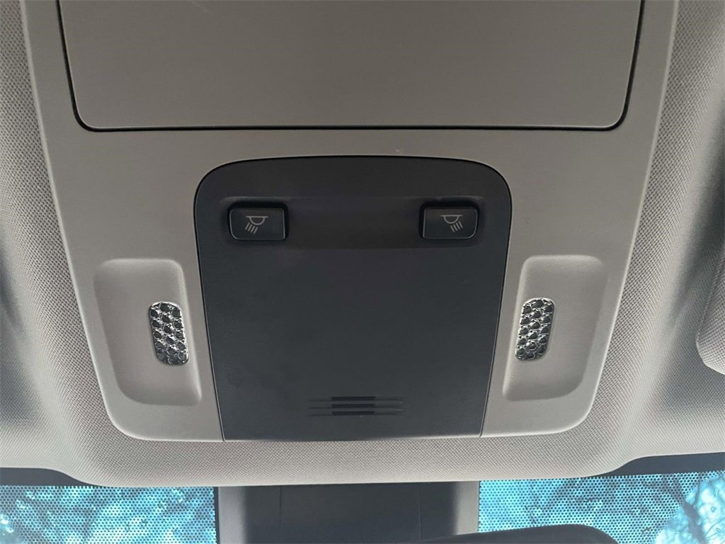 Used 2018 Toyota Camry SE image 30