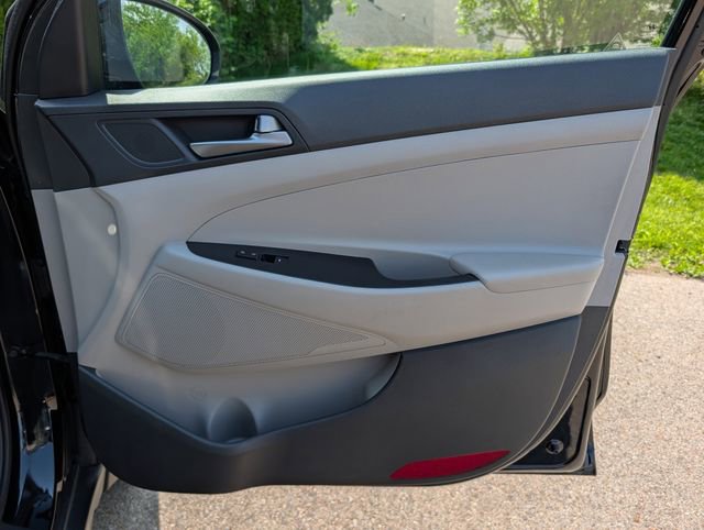 Used 2016 Hyundai Tucson Sport FWD image 31