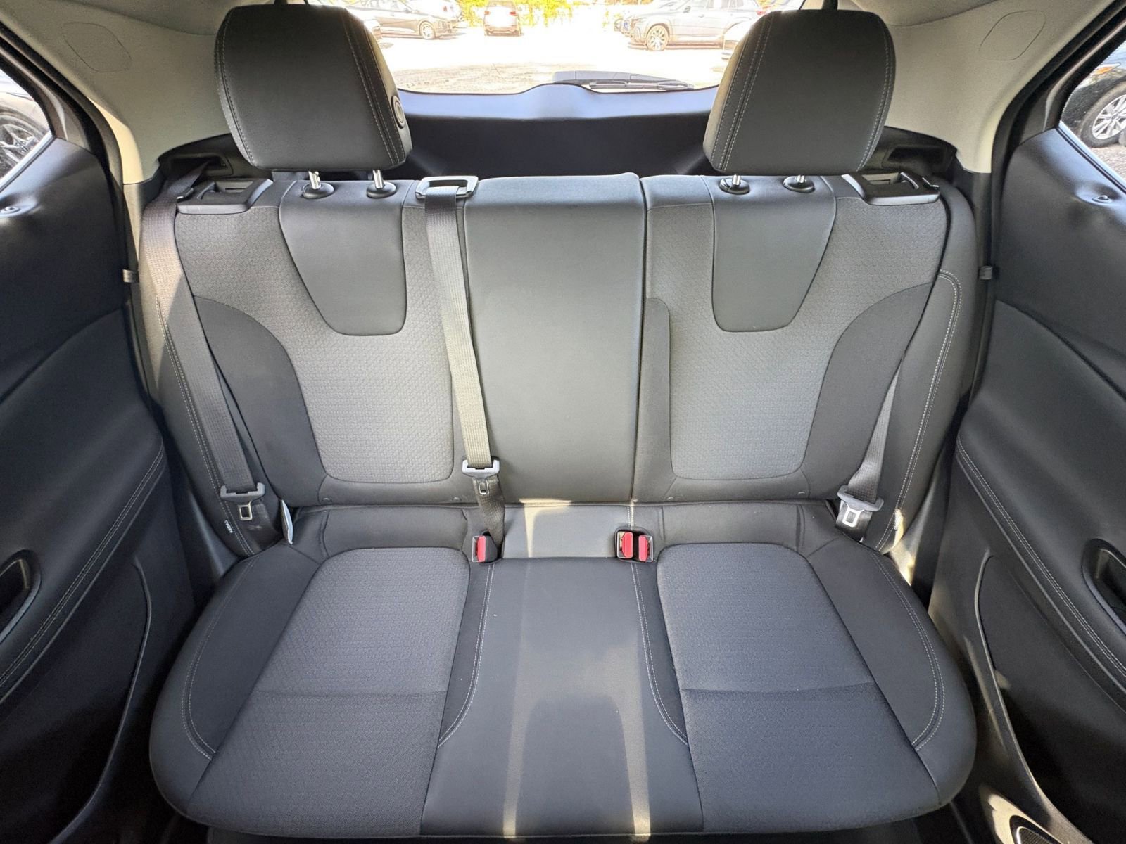Used 2025 Buick Encore GX Preferred FWD image 37