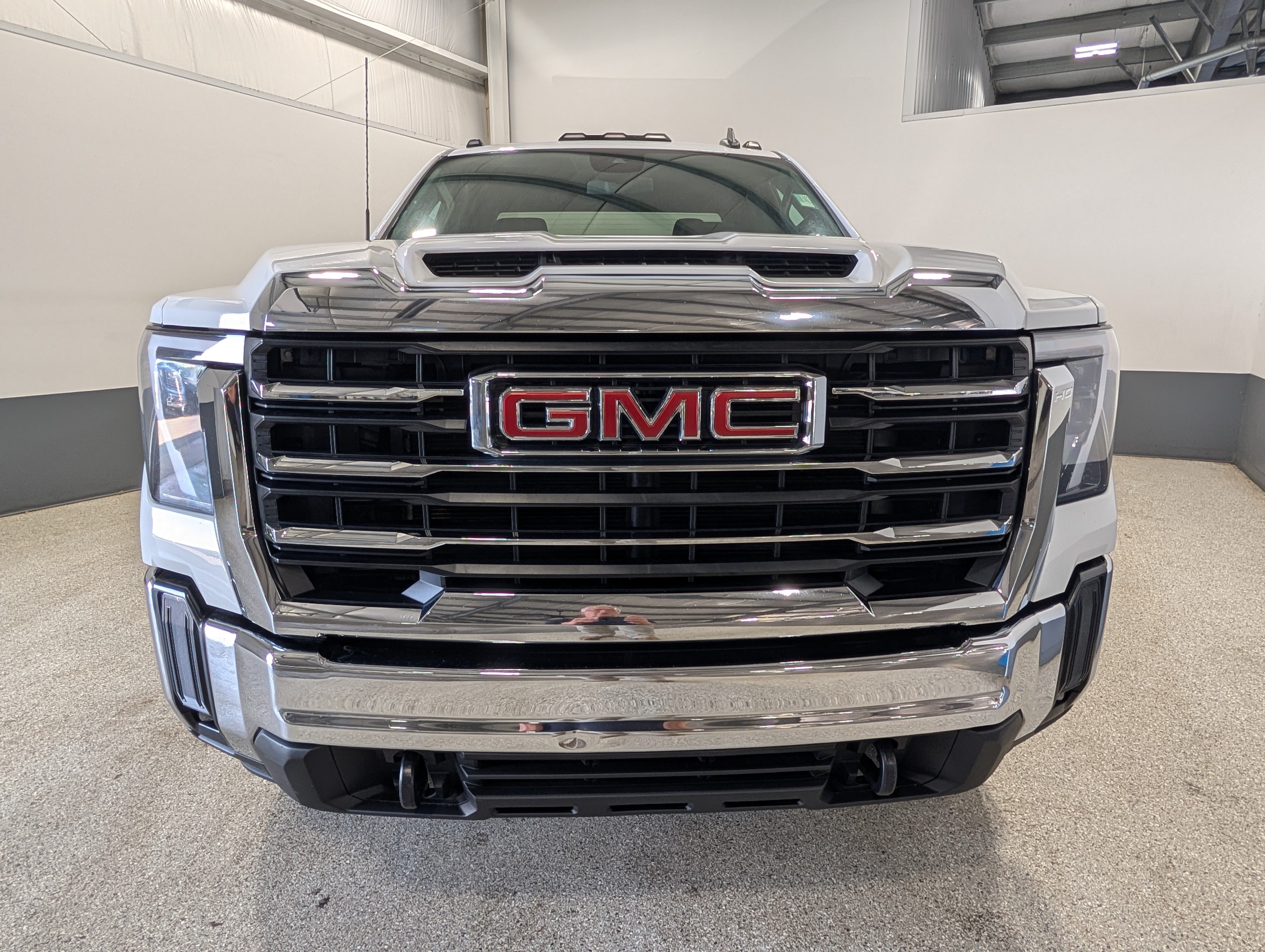Used 2024 GMC Sierra 2500 SLE w/ SLE Convenience Package AWD/4WD image 10