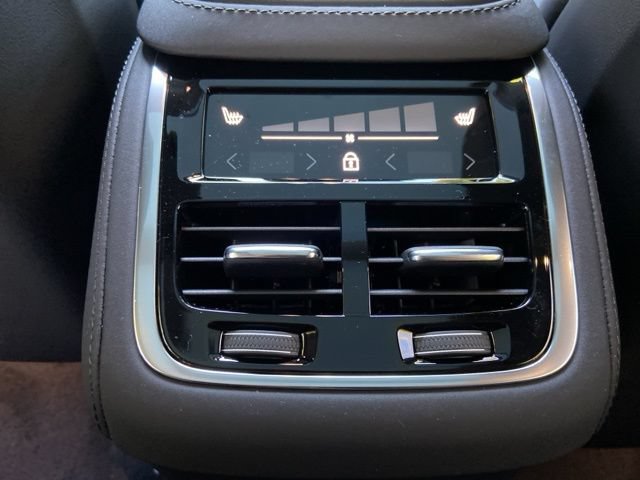 New 2026 Volvo XC90 B6 Plus AWD/4WD image 14