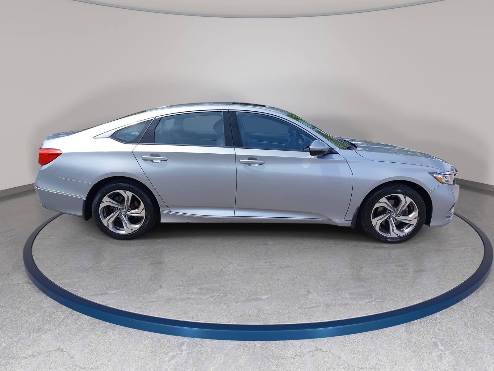 Used 2018 Honda Accord EX-L image 4