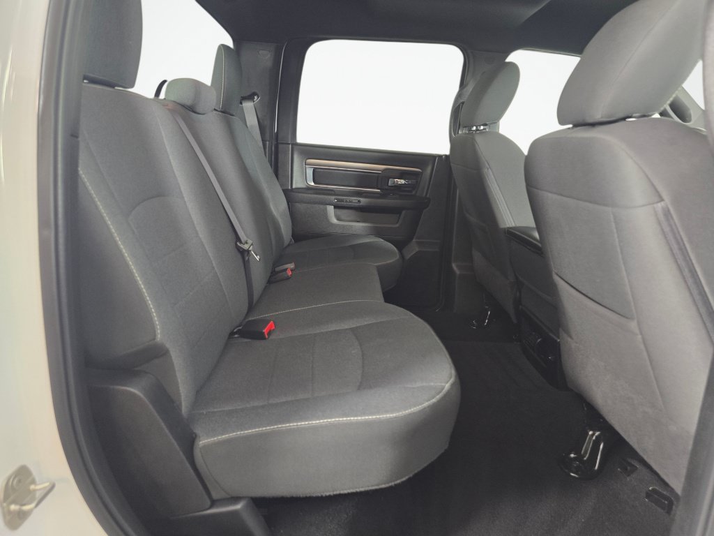 Used 2024 RAM 1500 Warlock AWD/4WD image 36