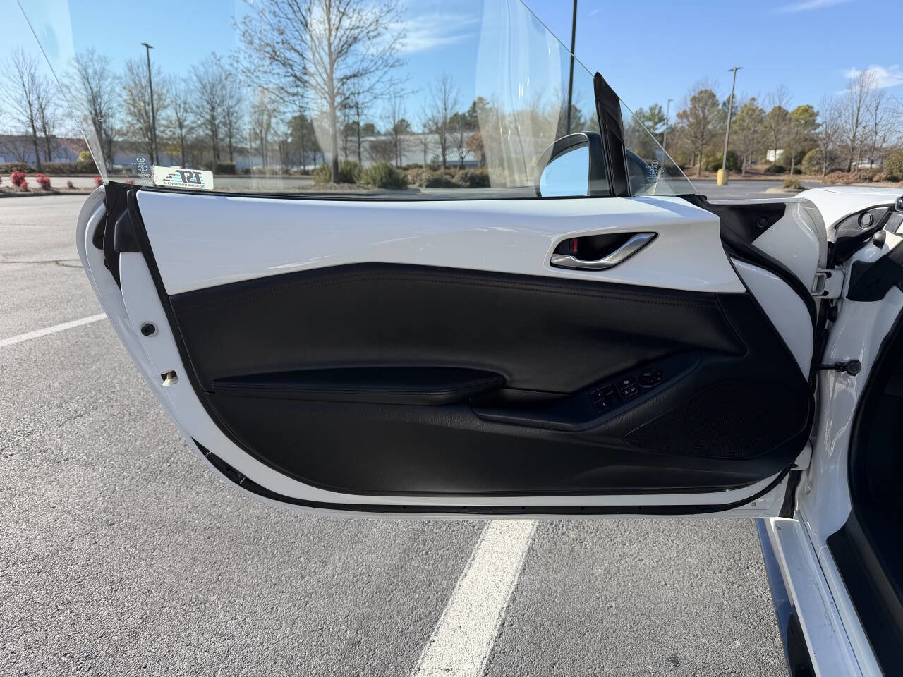 Used 2017 MAZDA MX-5 Miata RF Club w/ Brembo/BBS Package image 11