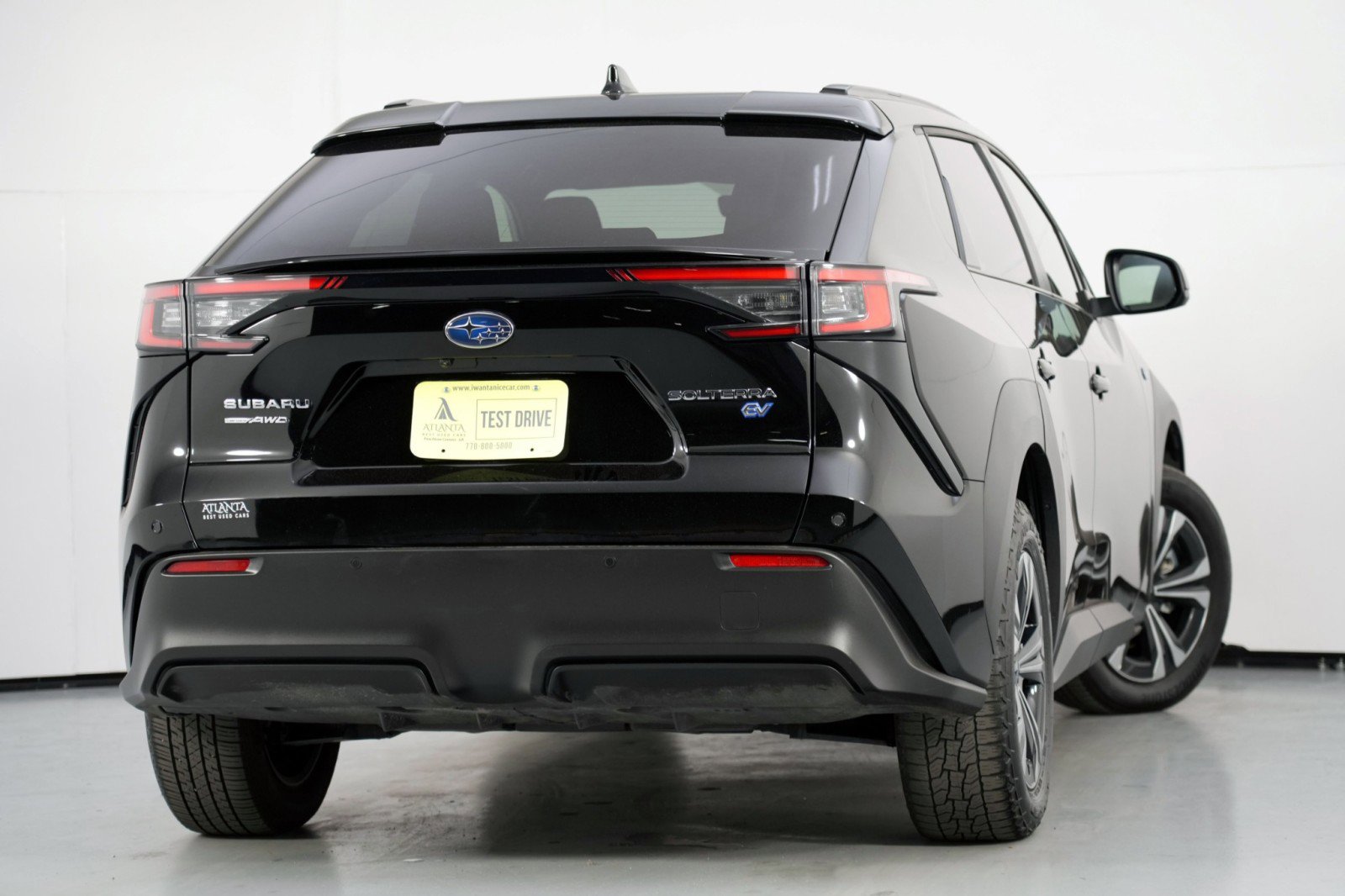 Used 2024 Subaru Solterra Premium image 4