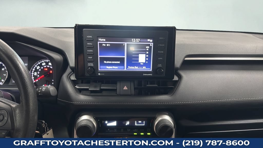 Used 2022 Toyota RAV4 LE AWD/4WD image 18