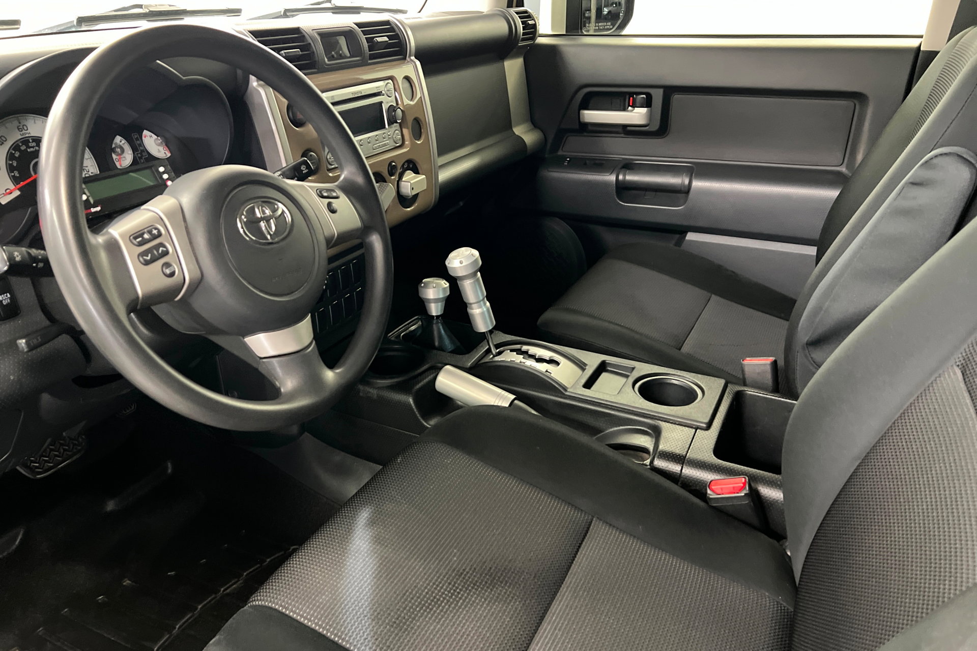Used 2012 Toyota FJ Cruiser 4WD w/ TRD Sport Pkg image 16