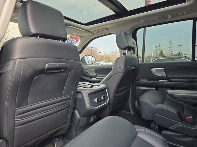 Certified 2025 Ford Expedition Platinum AWD/4WD image 33