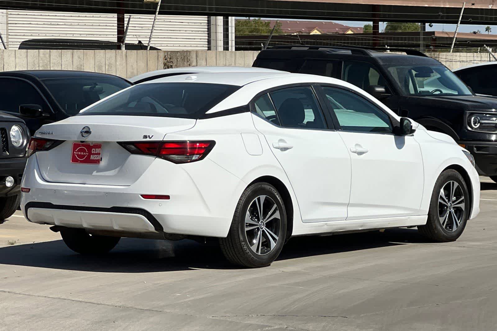 Used 2021 Nissan Sentra SV FWD image 3