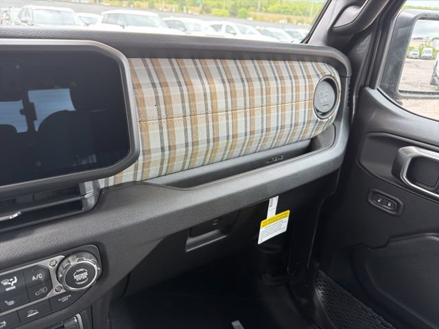New 2026 Jeep Gladiator Mojave AWD/4WD image 19