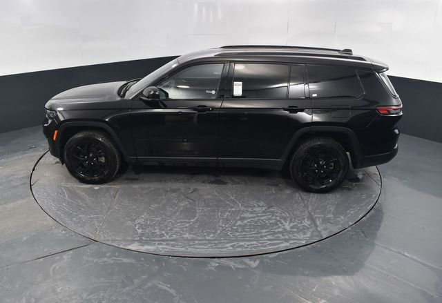 Used 2024 Jeep Grand Cherokee L Laredo image 39