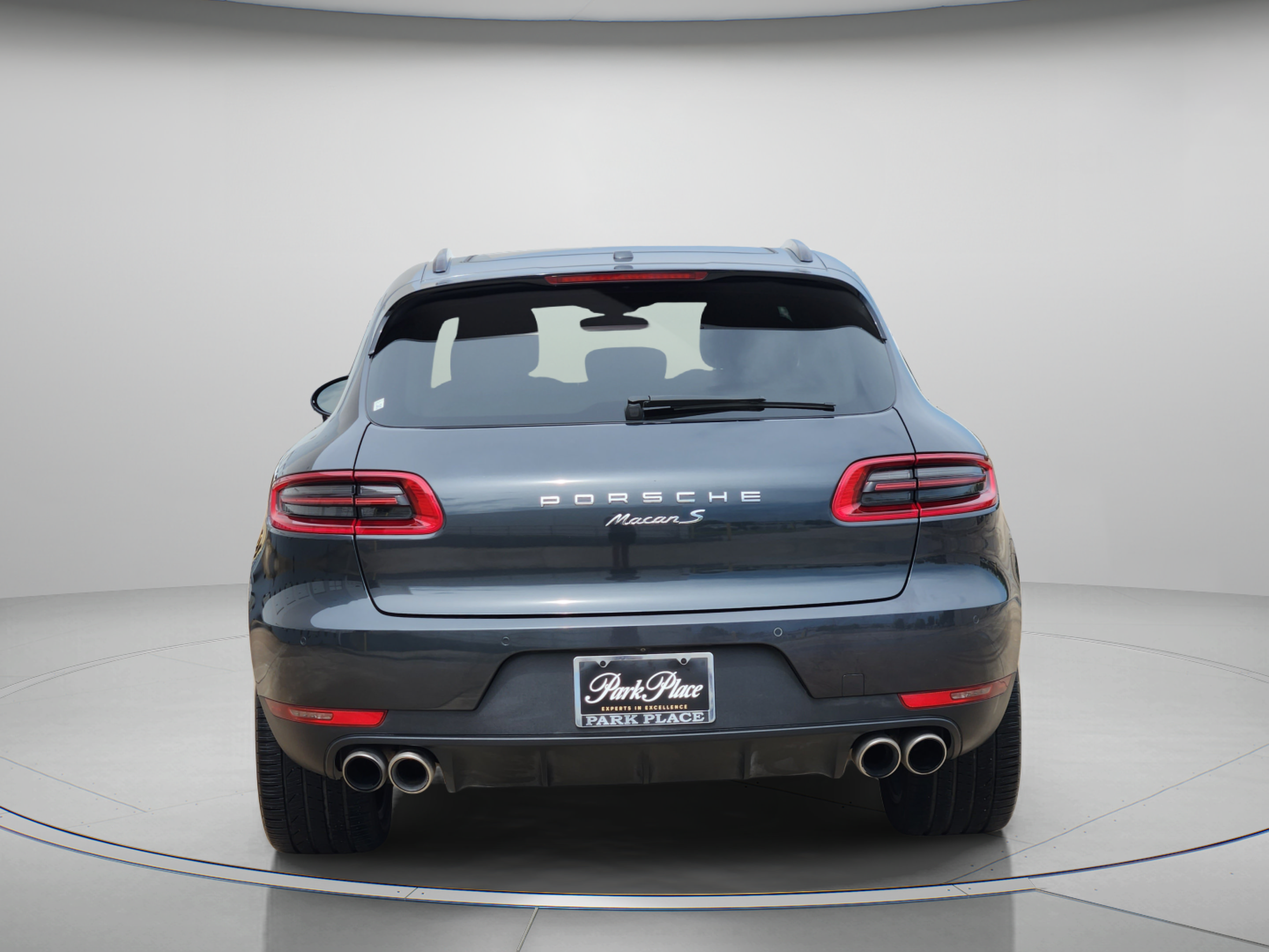 Used 2017 Porsche Macan S AWD/4WD image 4