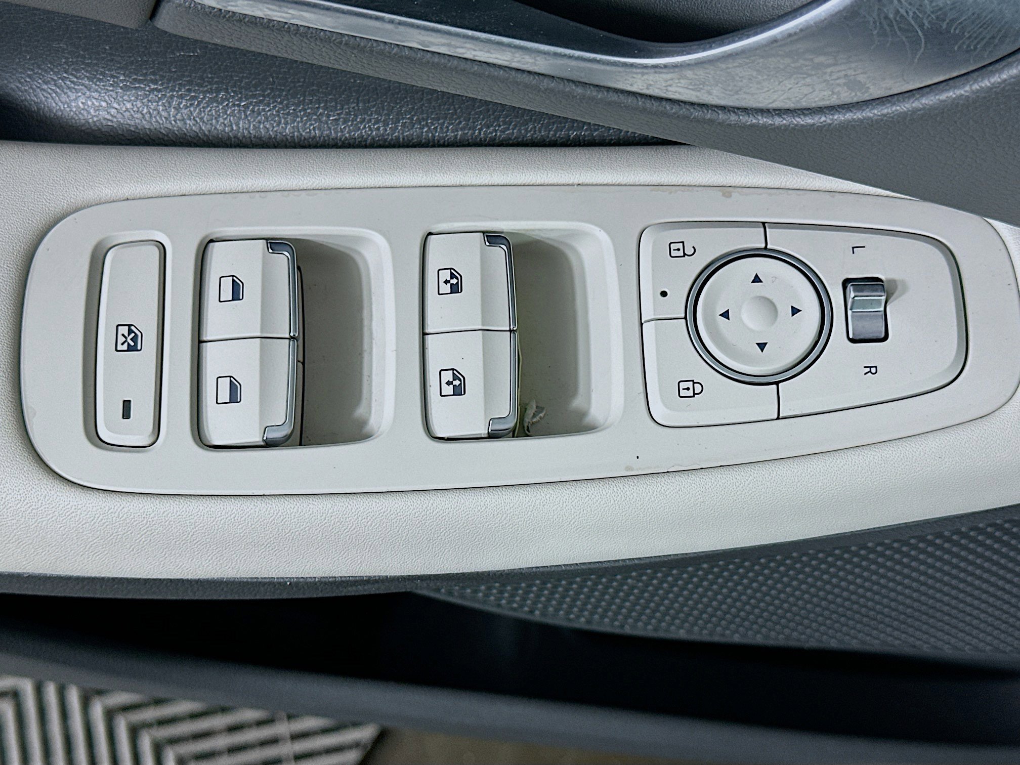 Used 2025 Hyundai Sonata SEL image 15