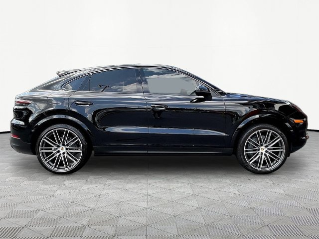 Used 2023 Porsche Cayenne S AWD/4WD image 8