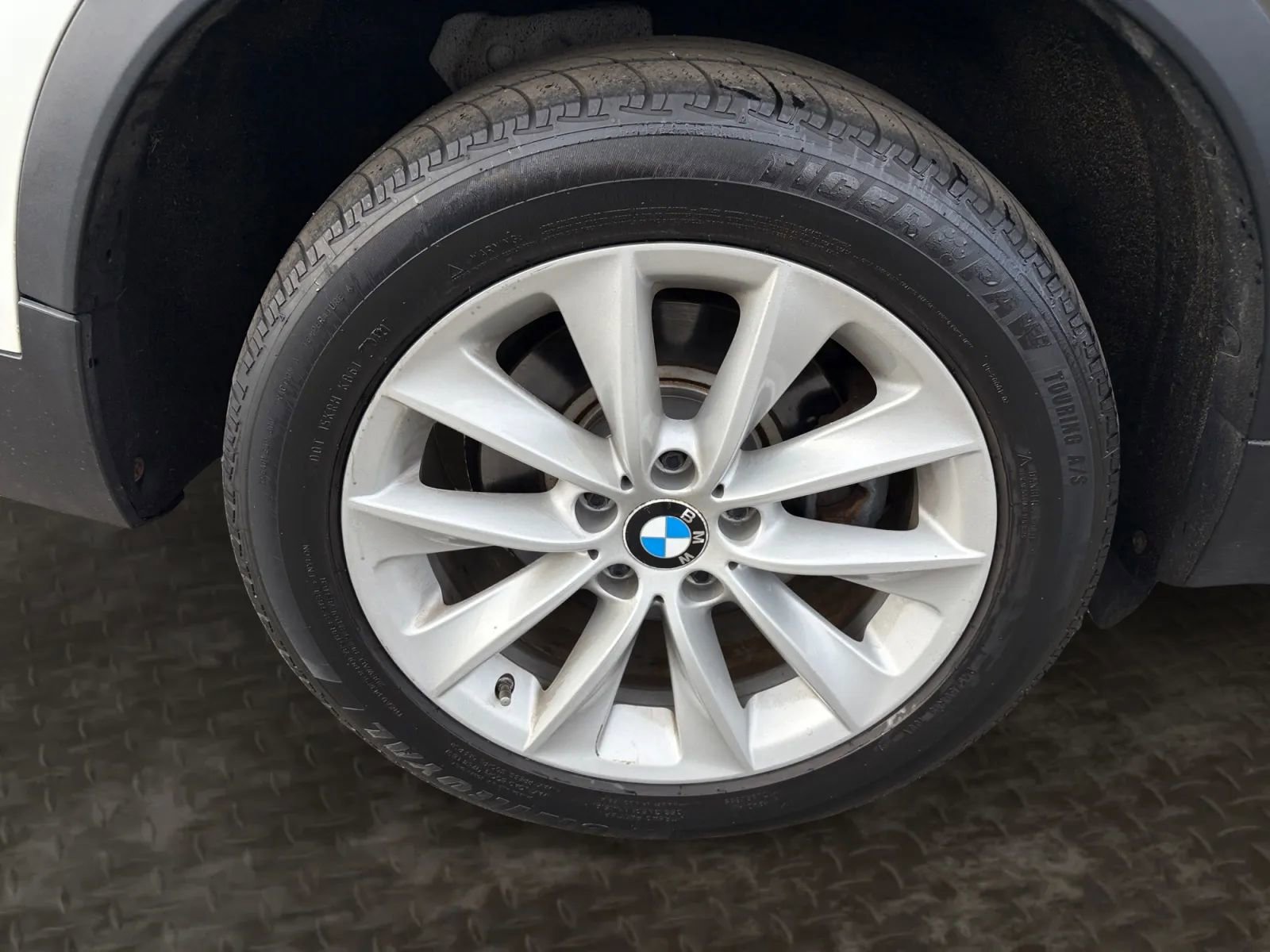 Used 2017 BMW X3 xDrive28i image 39