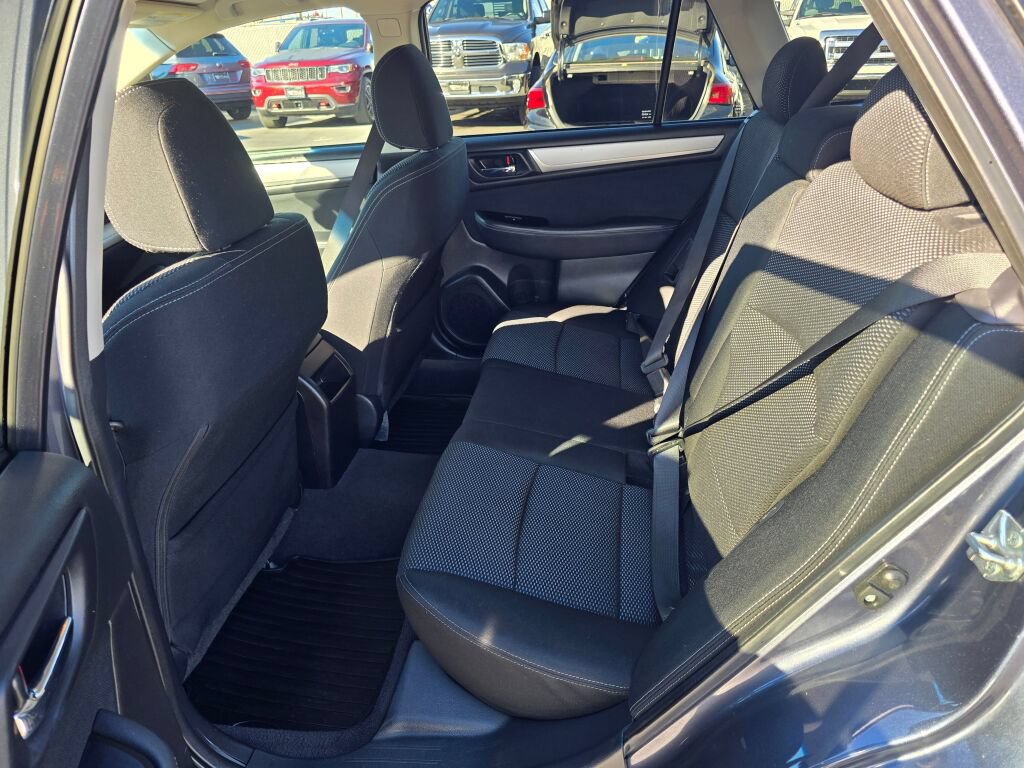 Used 2017 Subaru Outback 2.5i Premium AWD/4WD image 17