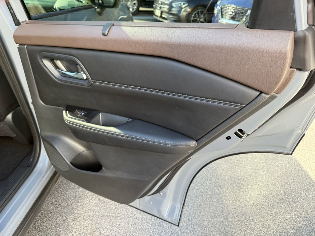 Used 2023 Nissan Rogue SL w/ SL Premium Package AWD/4WD image 30