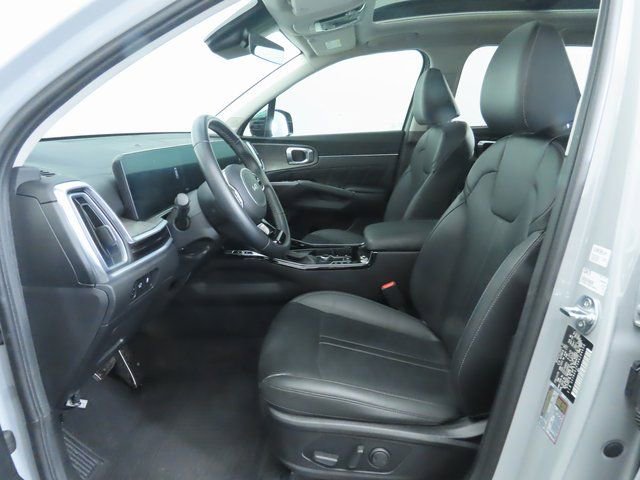 Used 2024 Kia Sorento SX image 20