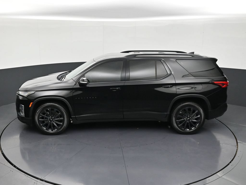 Used 2022 Chevrolet Traverse RS FWD image 13