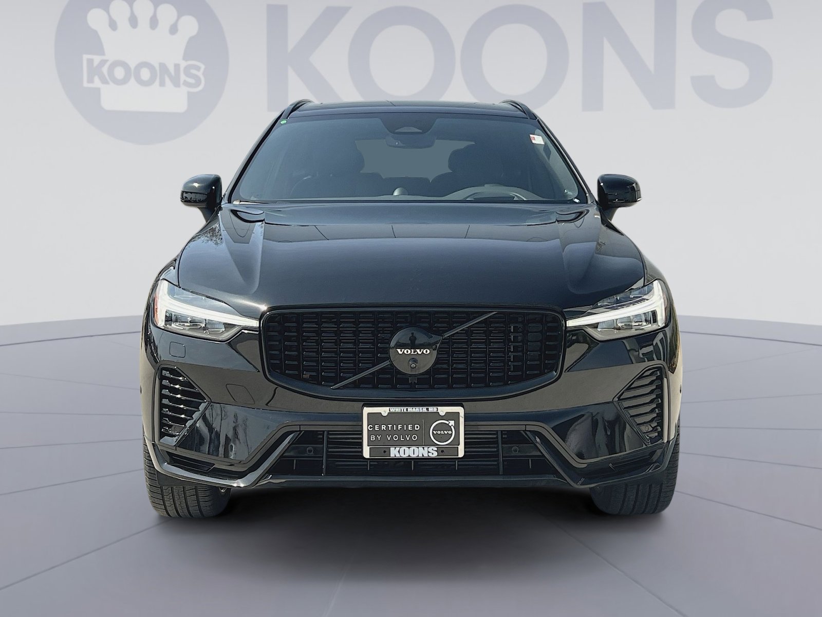 Certified 2024 Volvo XC60 T8 Ultimate w/ Climate Package image 11