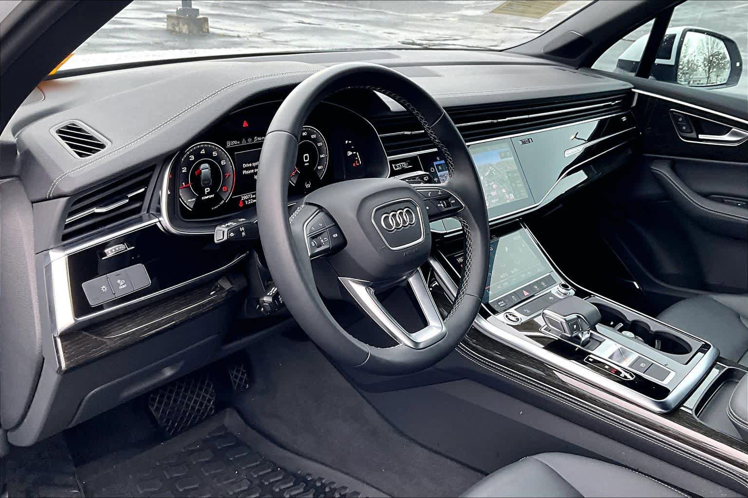 Used 2025 Audi Q7 2.0T Premium Plus w/ Premium Plus Package AWD/4WD image 18