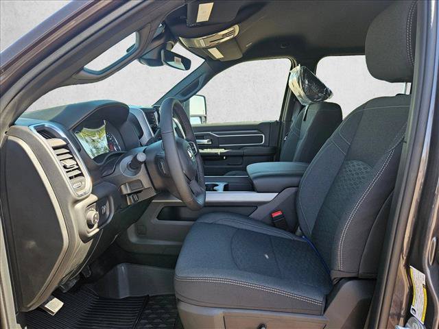 New 2026 RAM 3500 Big Horn AWD/4WD video 4
