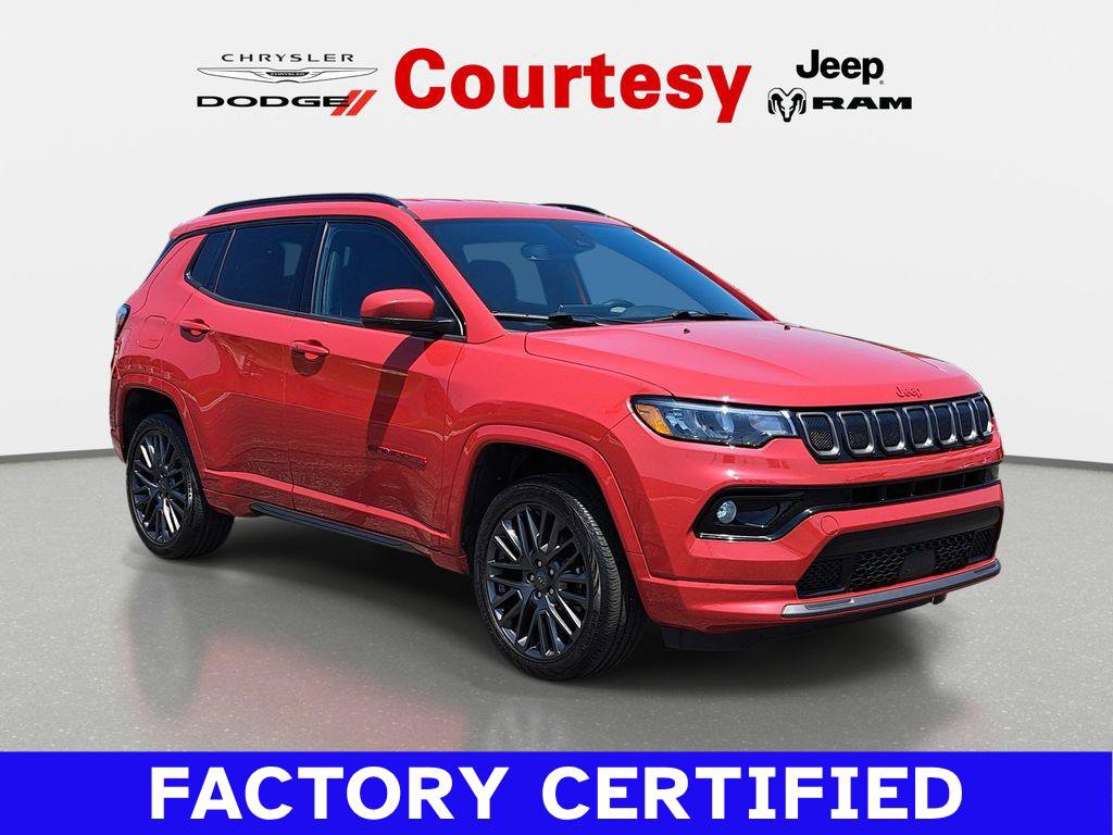 Certified 2022 Jeep Compass Limited AWD/4WD image 1