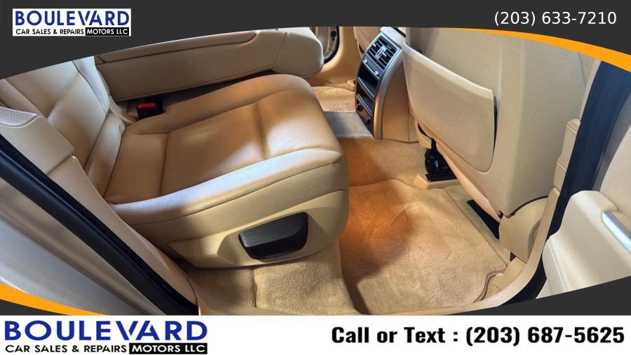 Used 2012 BMW 535i xDrive AWD/4WD image 38