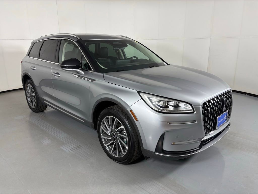 Used 2024 Lincoln Corsair Reserve w/ Equipment Group 201A image 3