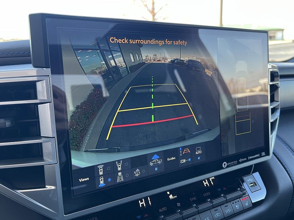 Used 2024 Toyota Tundra Platinum image 17