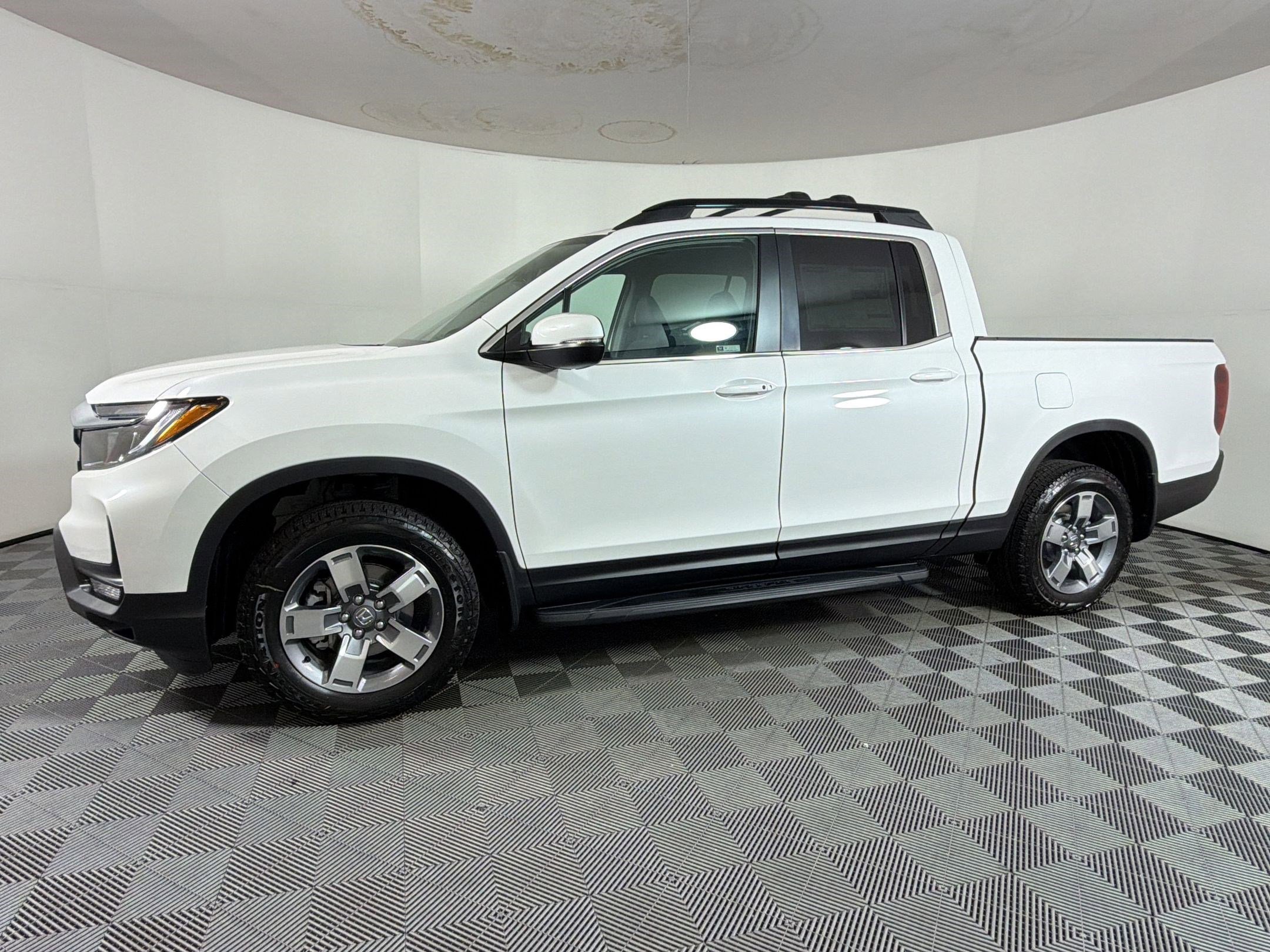New 2026 Honda Ridgeline RTL image 2