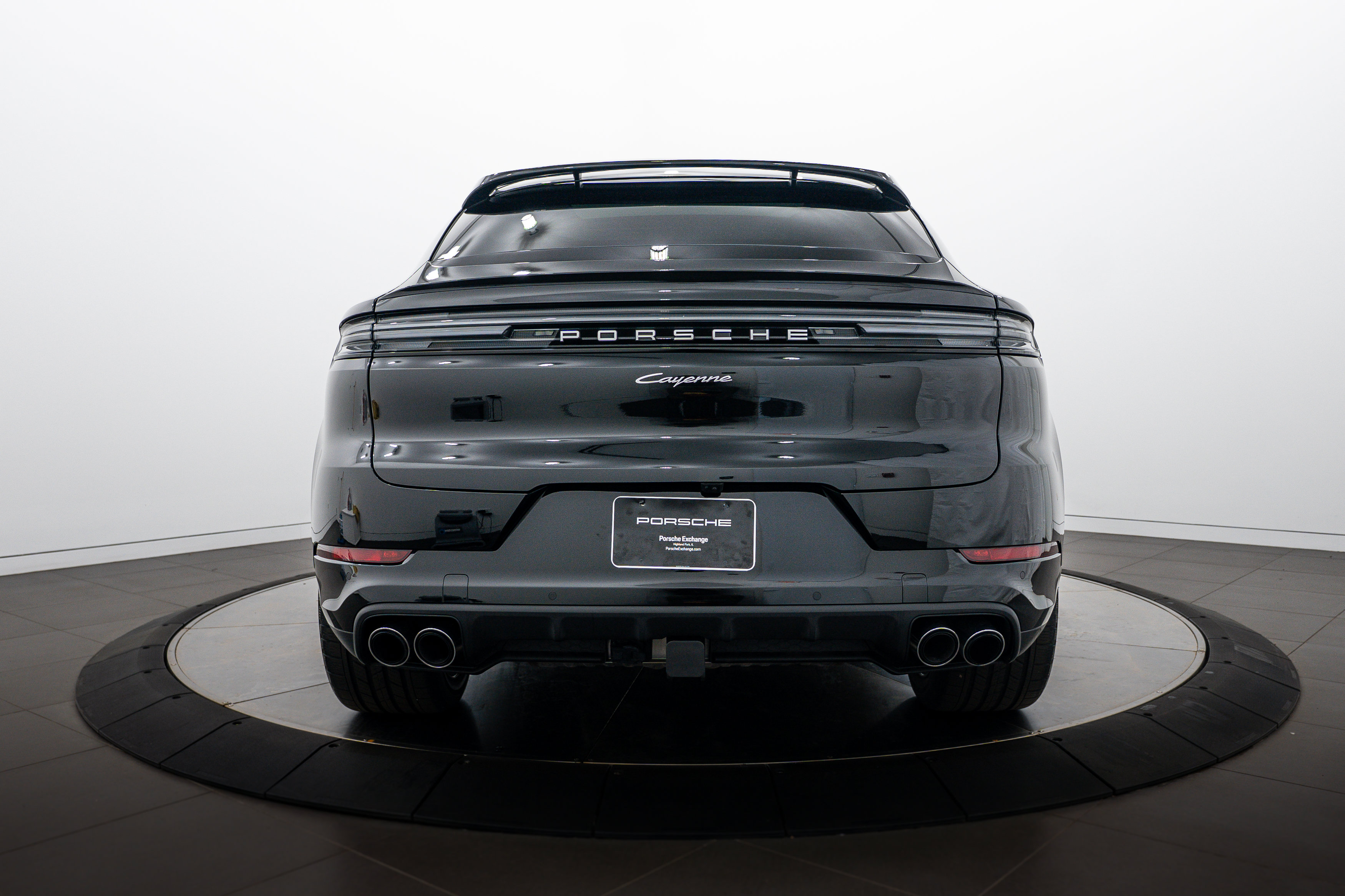Certified 2026 Porsche Cayenne Coupe AWD/4WD image 6