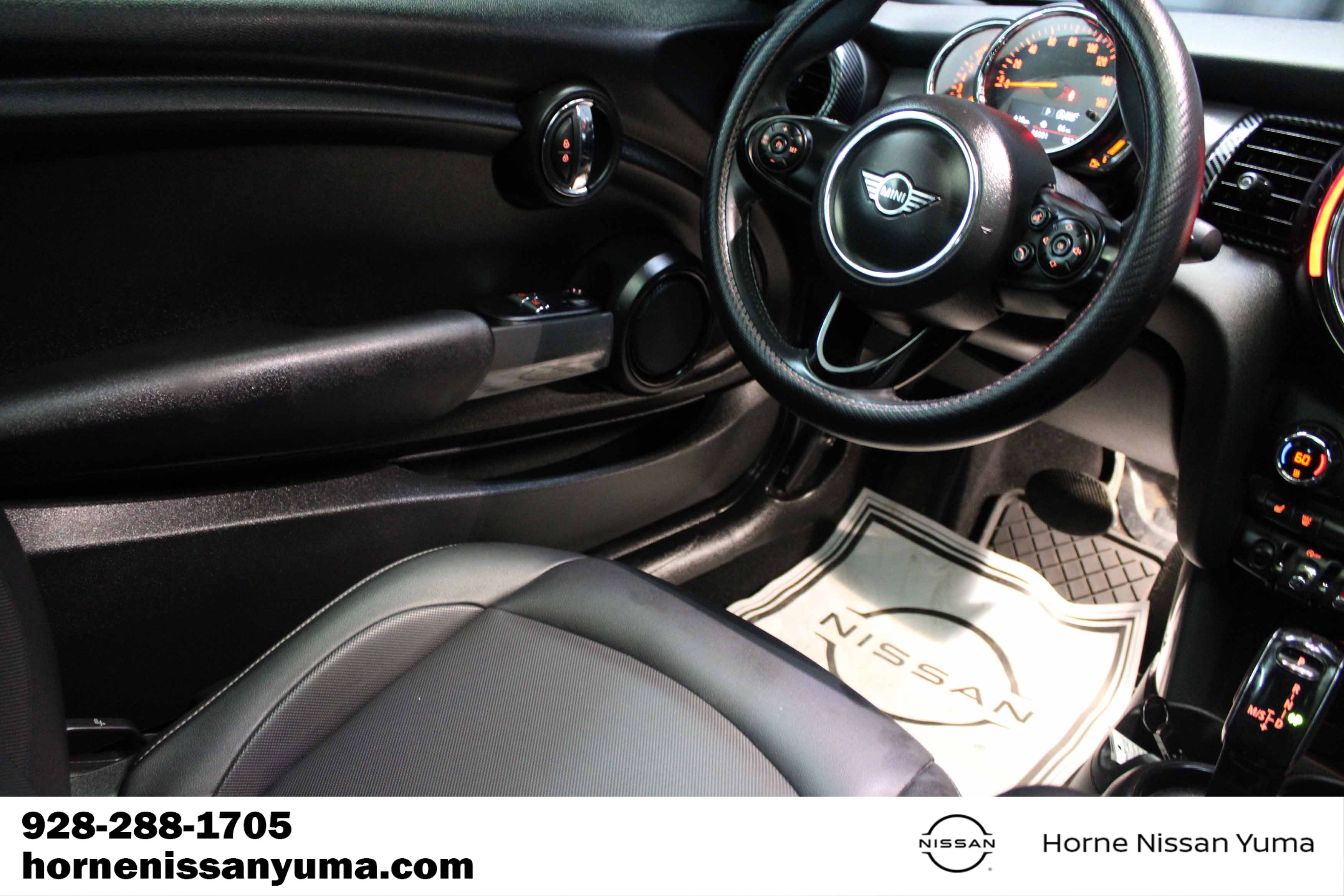 Used 2021 MINI Cooper 2-Door Hardtop FWD image 9