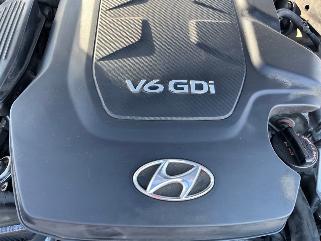 Used 2015 Hyundai Genesis 3.8 w/ Option Group 02 image 10