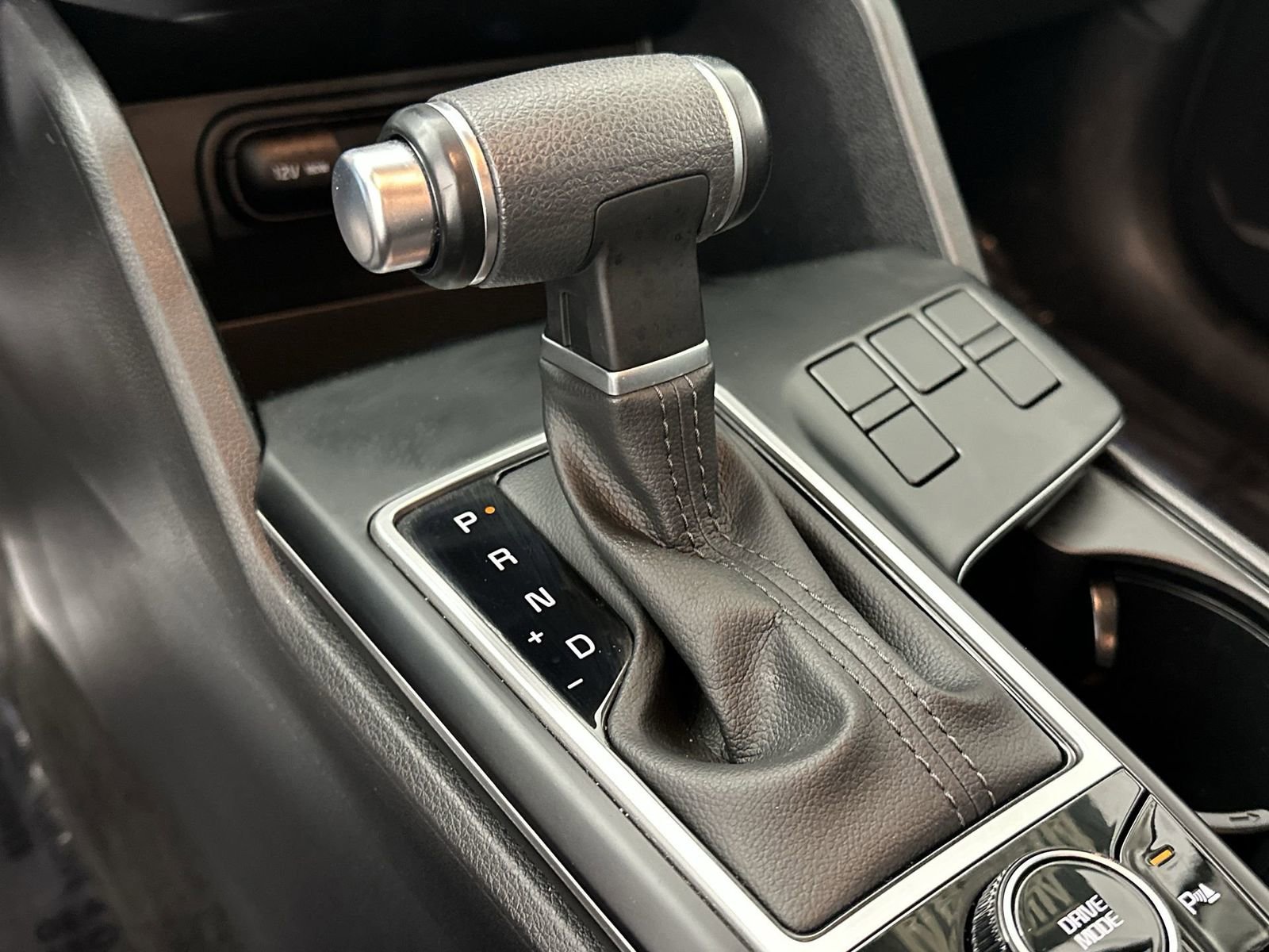 Used 2024 Kia Sportage LX image 20