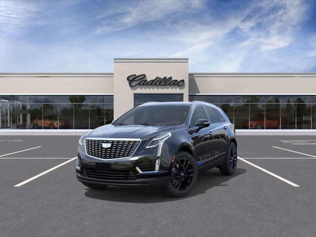 Used 2026 Cadillac XT5 Luxury w/ LPO, Blue Accent Package FWD image 8