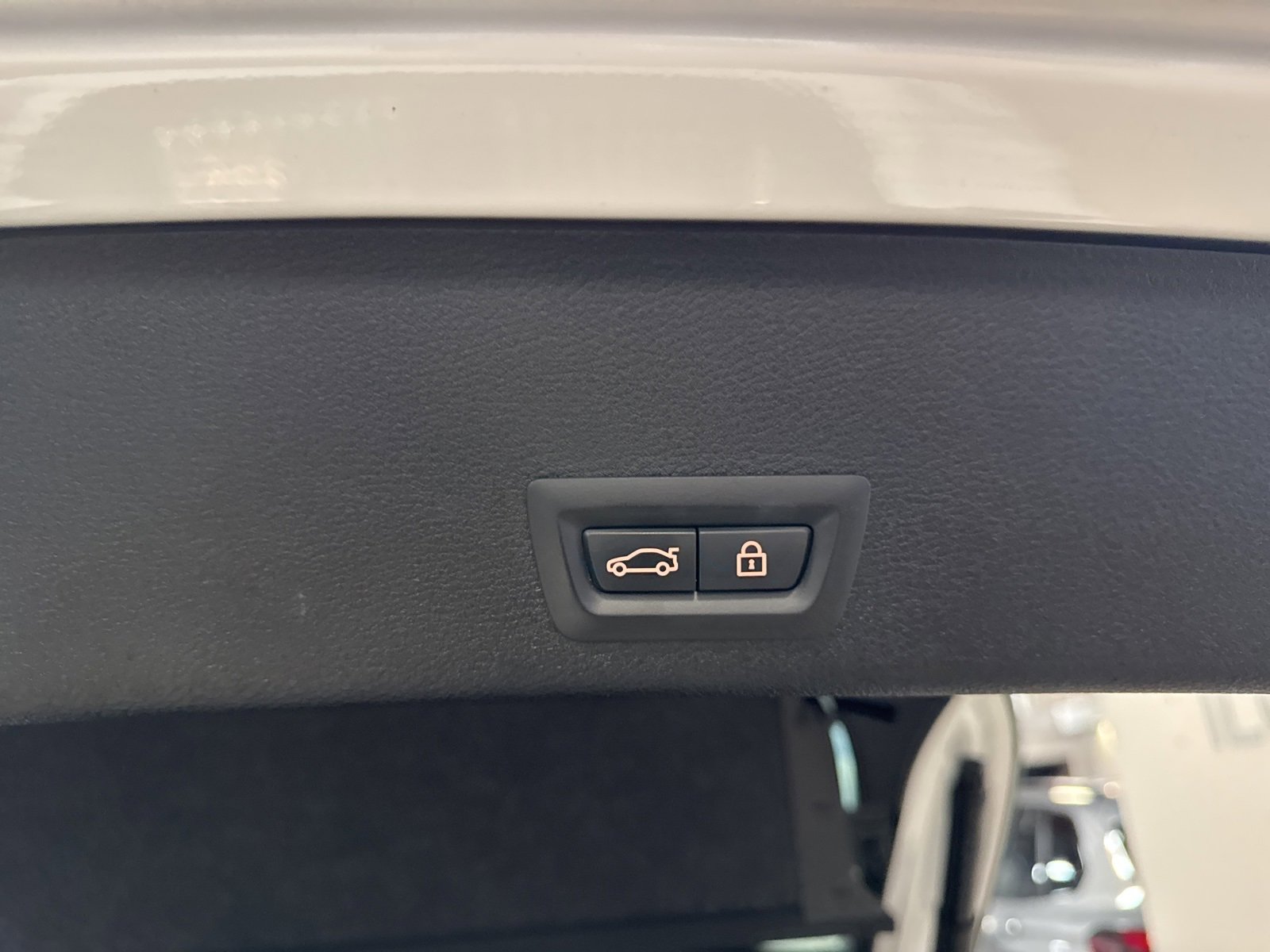 Used 2018 BMW X4 xDrive28i image 19