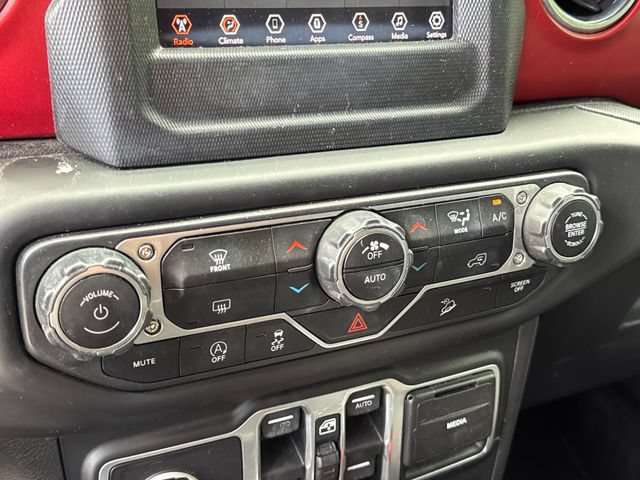 Used 2018 Jeep Wrangler Unlimited Rubicon AWD/4WD image 22
