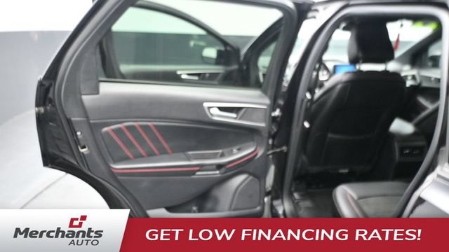 Used 2022 Ford Edge ST-Line w/ Class II Trailer Tow Package AWD/4WD image 12