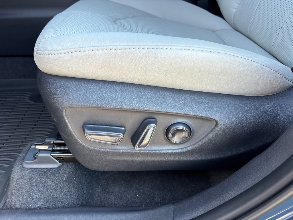 New 2026 Toyota Grand Highlander Limited image 9