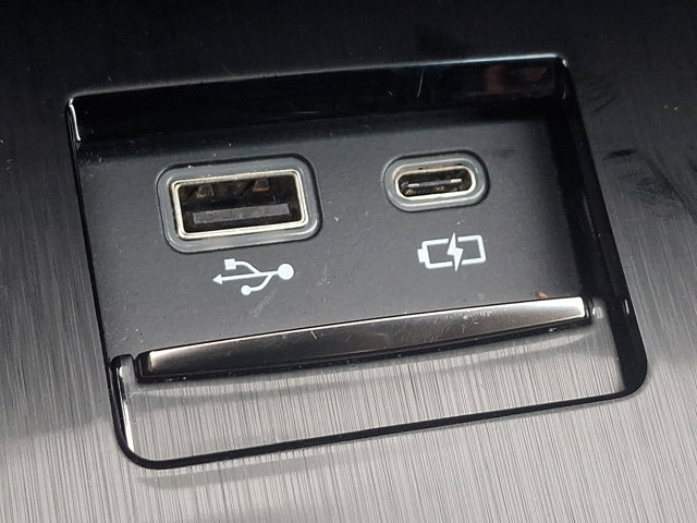 Certified 2023 Lexus ES 300h w/ Premium Package FWD image 25